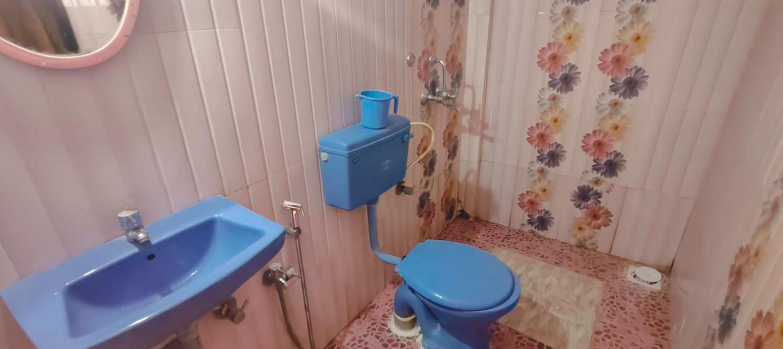 Esther Guest House กาลังกูติ ห้อง รูปภาพ
